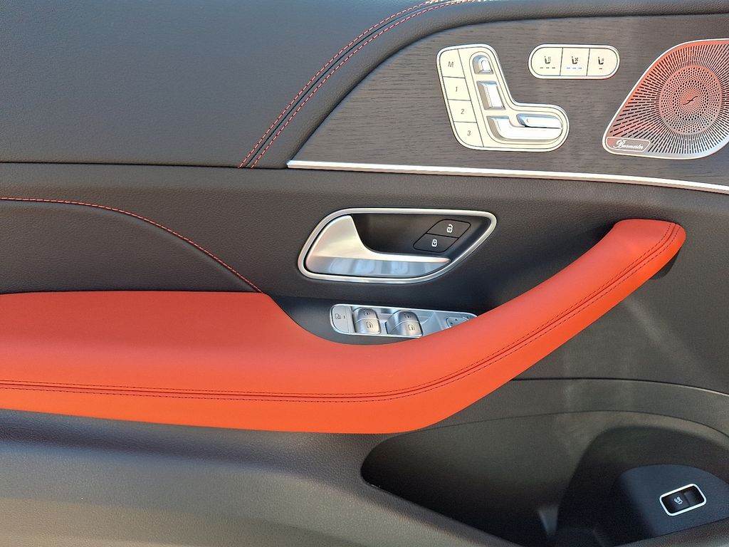 Thumbnail: 2026 Mercedes-Benz GLE - 7