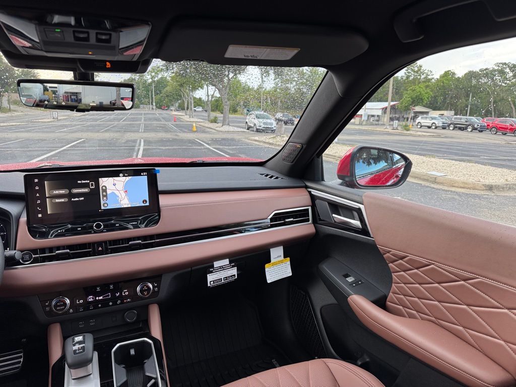 2025 Mitsubishi Outlander SEL photo 21