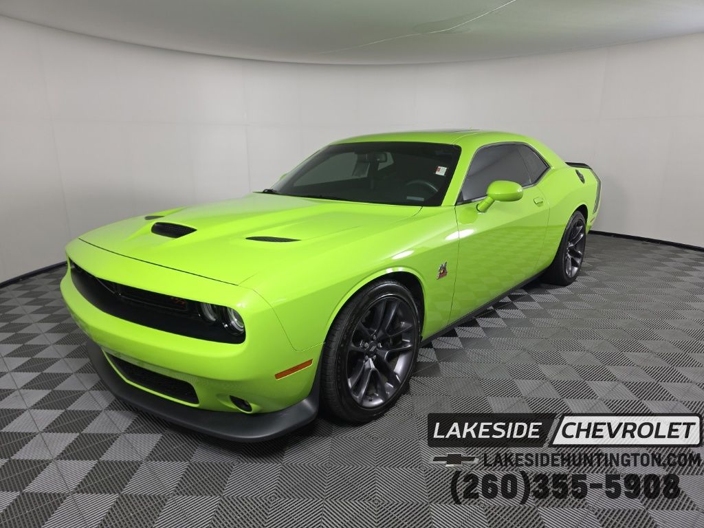  2023 Dodge Challenger R/T Scat Pack RWD   