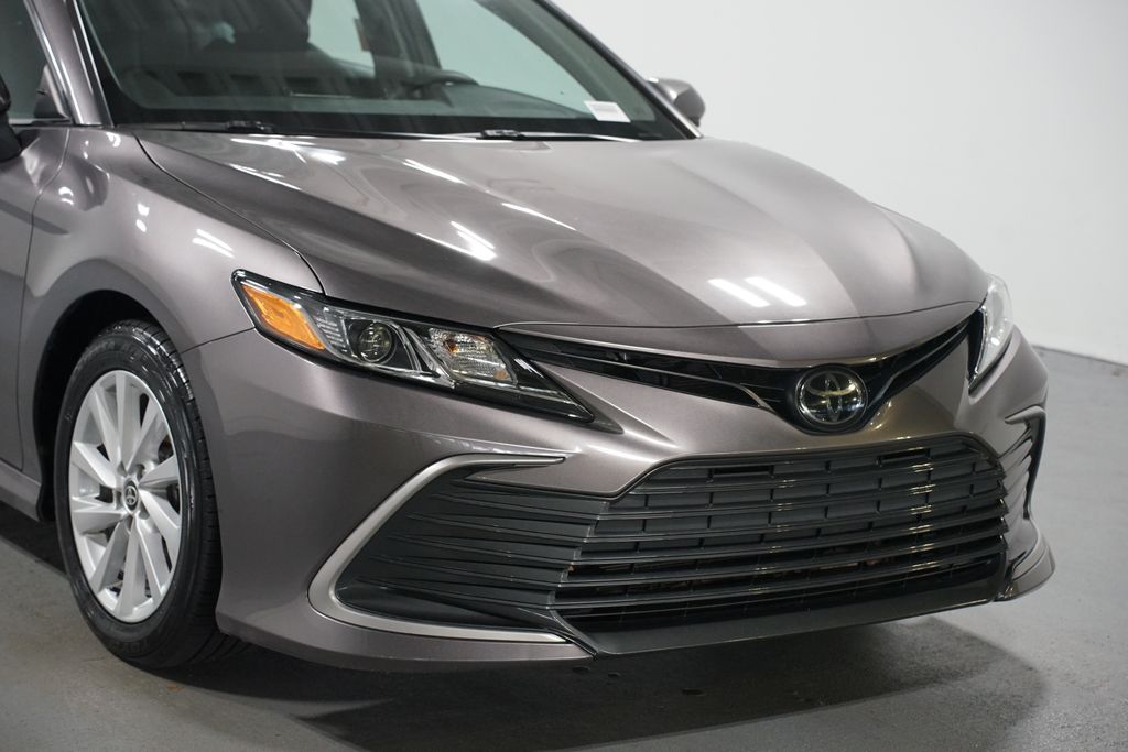 Thumbnail: 2023 Toyota Camry - 4