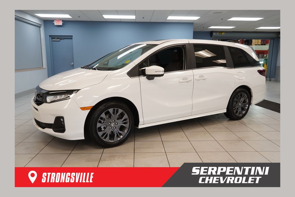 Platinum White 2026 Honda Odyssey Minivan Front-Wheel Drive Automatic