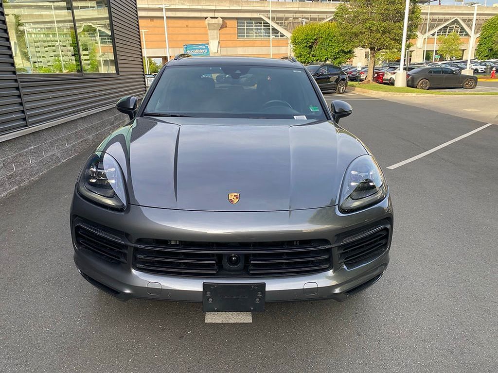 Thumbnail: 2022 Porsche Cayenne - 5
