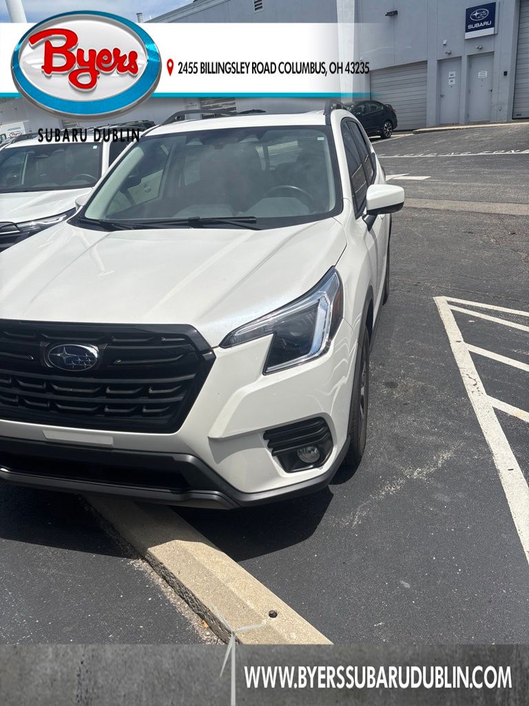 Crystal White Pearl 2023 Subaru Forester Premium Crossover AWD SUV / Crossover All-Wheel Drive Continuously Variable Transmission