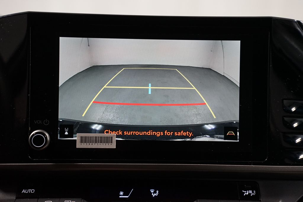 Thumbnail: 2025 Toyota Camry - 20