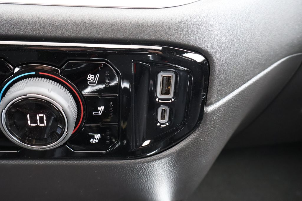 2025 Chevrolet Silverado 1500 LTZ 30