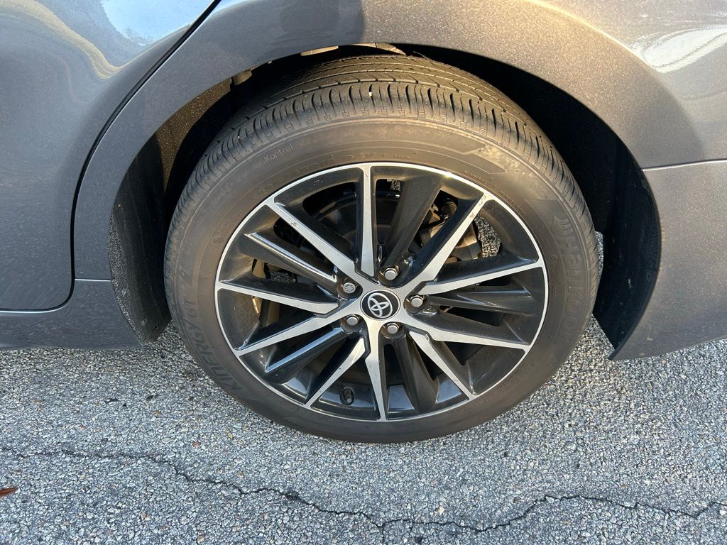 Thumbnail: 2024 Toyota Camry - 9