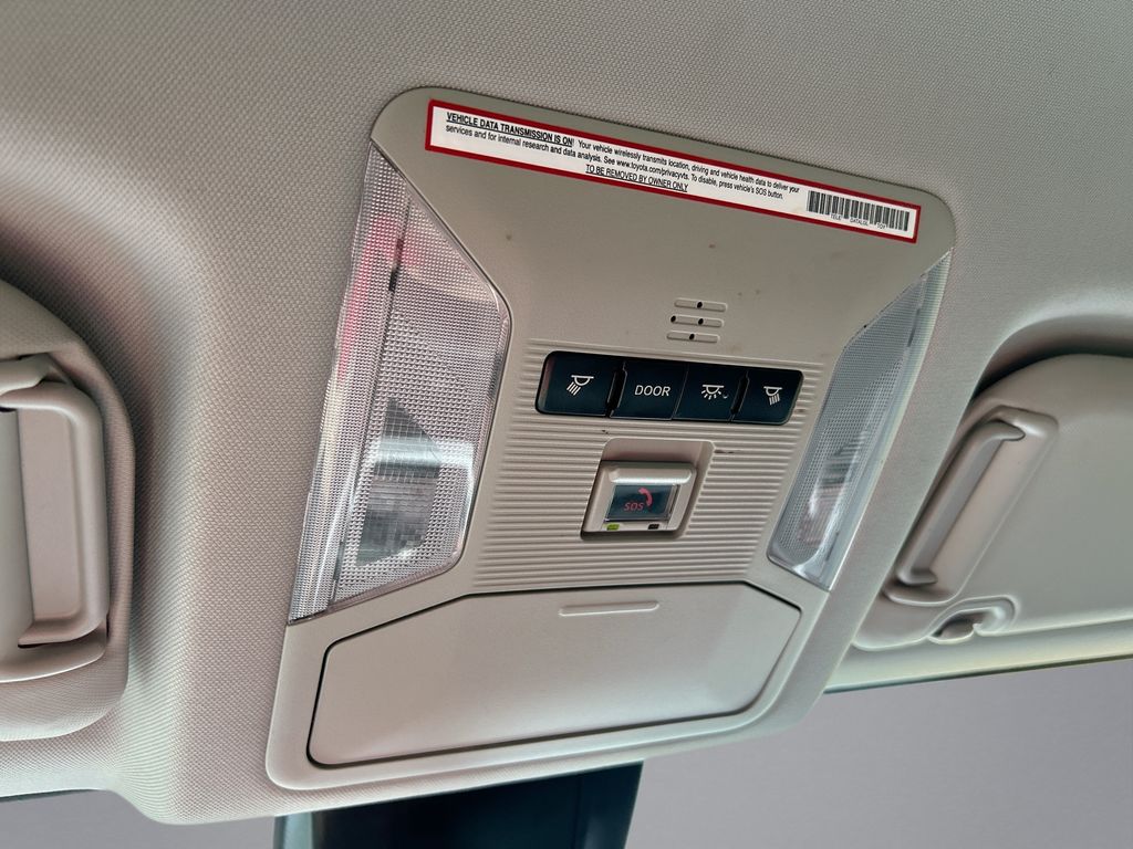 Thumbnail: 2021 Toyota RAV4 - 27