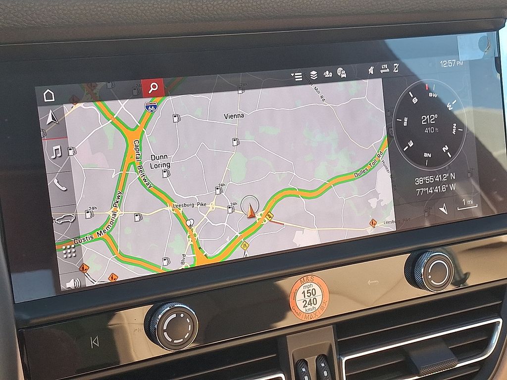 Thumbnail: 2025 Porsche Macan - 21