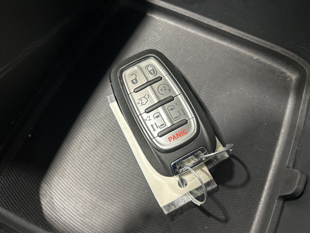 used 2025 Chrysler Pacifica car, priced at $31,741