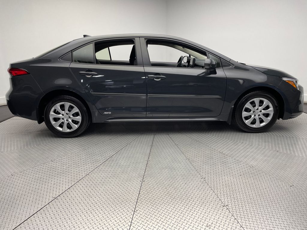 2025 Toyota Corolla LE 4