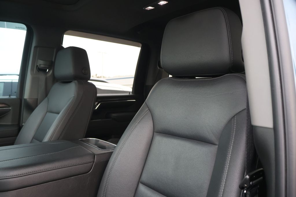 Thumbnail: 2024 Chevrolet Silverado 2500 - 13