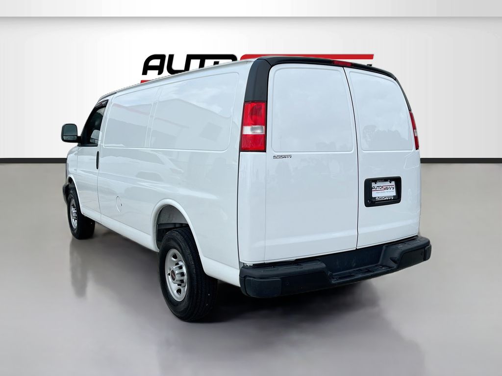 Used 2025 White GMC Work Van image 5