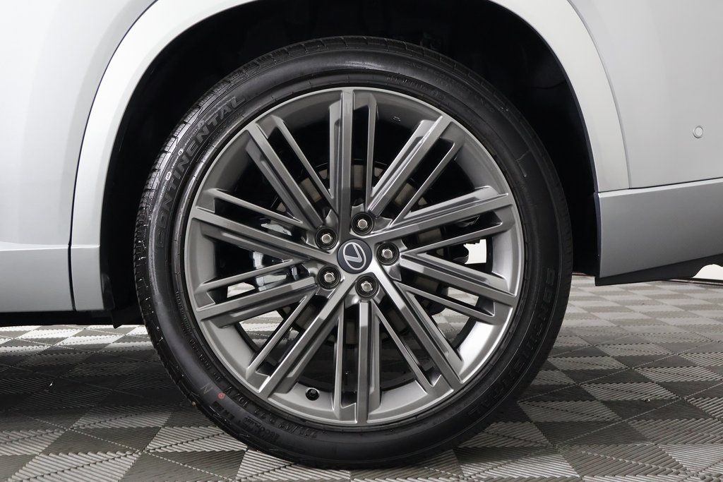 Thumbnail: 2026 Lexus TX - 11