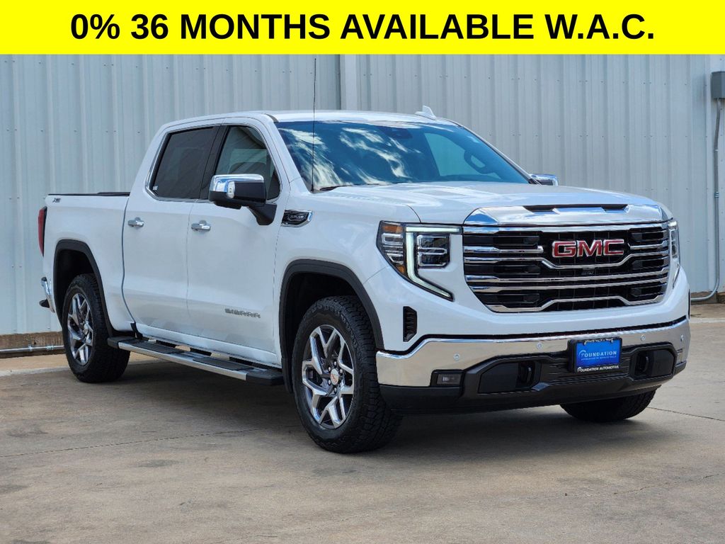 2024 GMC Sierra 1500 SLT 2