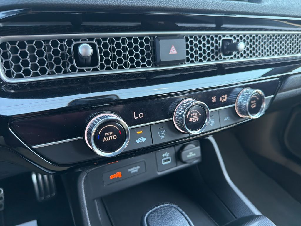 Thumbnail: 2023 Honda Civic - 30