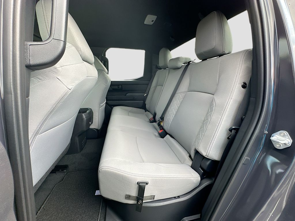 2025 Toyota Tacoma SR5 17