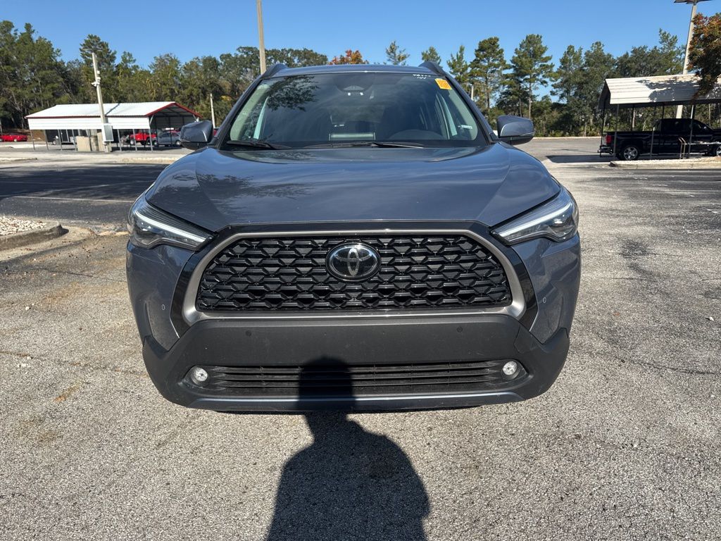 Certified 2024 Toyota Corolla Cross XLE with VIN 7MUEAABG7RV080934 for sale in Kansas City