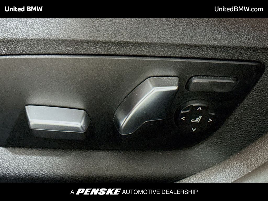 Thumbnail: 2023 BMW 5 Series - 4