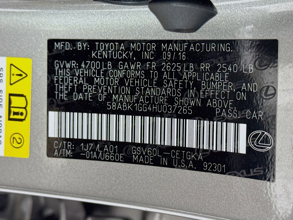 Thumbnail: 2017 Lexus ES - 31