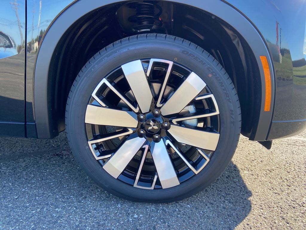 2026 Mitsubishi Outlander SEL - 8
