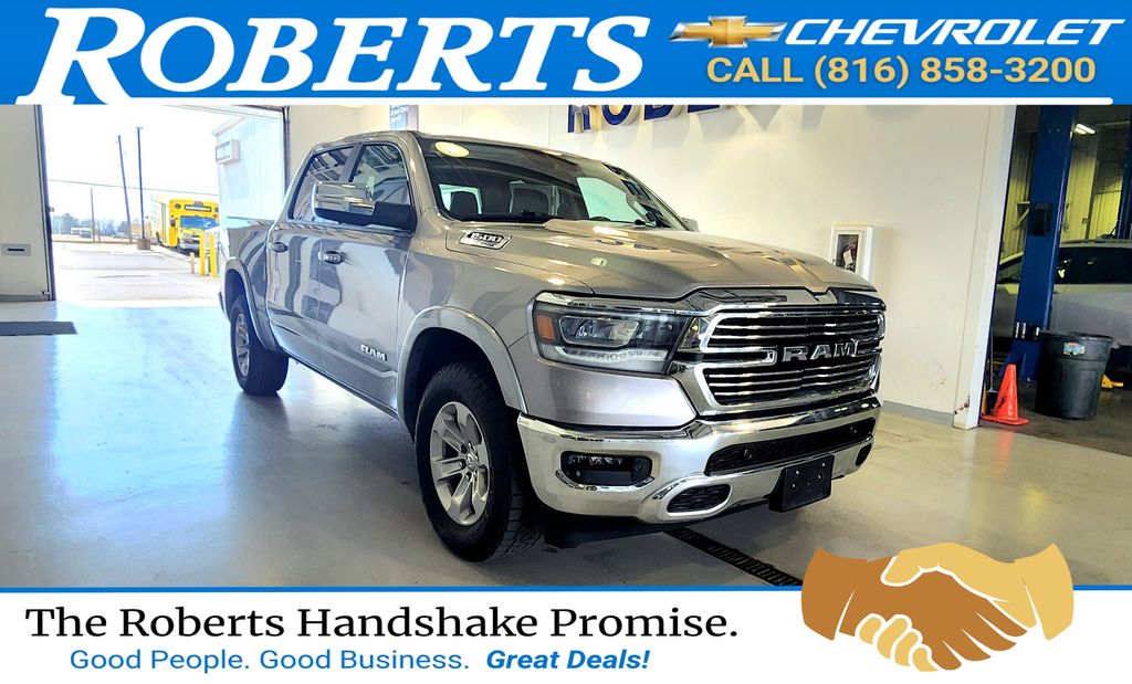 Billet Silver Metallic Clearcoat 2022 RAM 1500 Laramie Crew Cab 4WD Pickup Truck Four-Wheel Drive 8-Speed Automatic