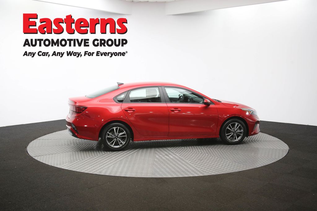 Used 2023 Red Kia LXS image 41