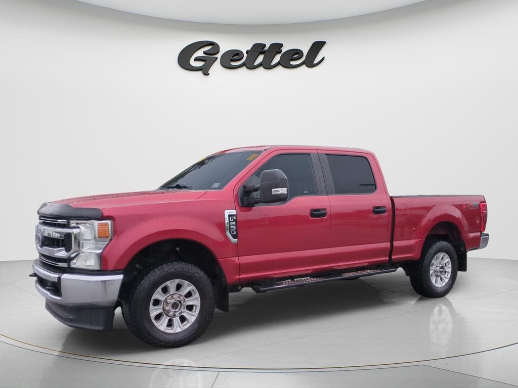 Red 2021 Ford F-250 Super Duty XLT Crew Cab 4WD Pickup Truck Four-Wheel Drive Automatic
