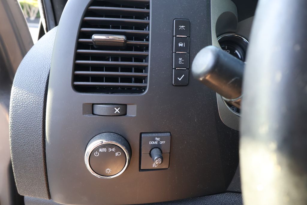 Thumbnail: 2012 GMC Sierra 1500 - 18
