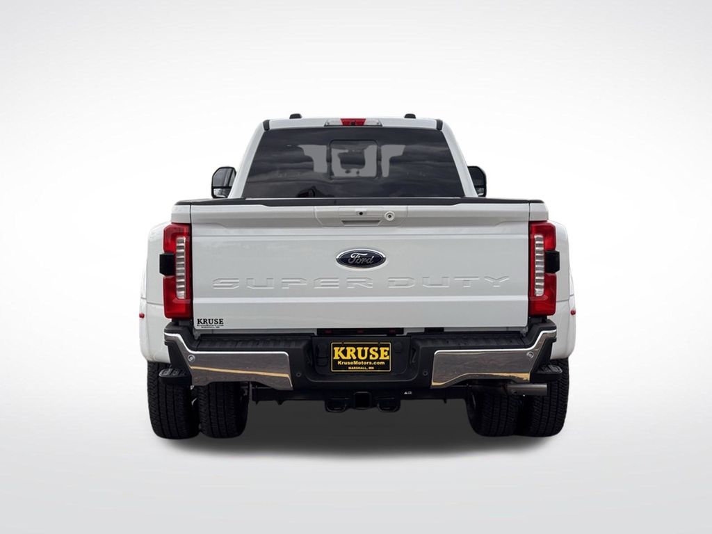 2026 Ford F-350 Super Duty LARIAT