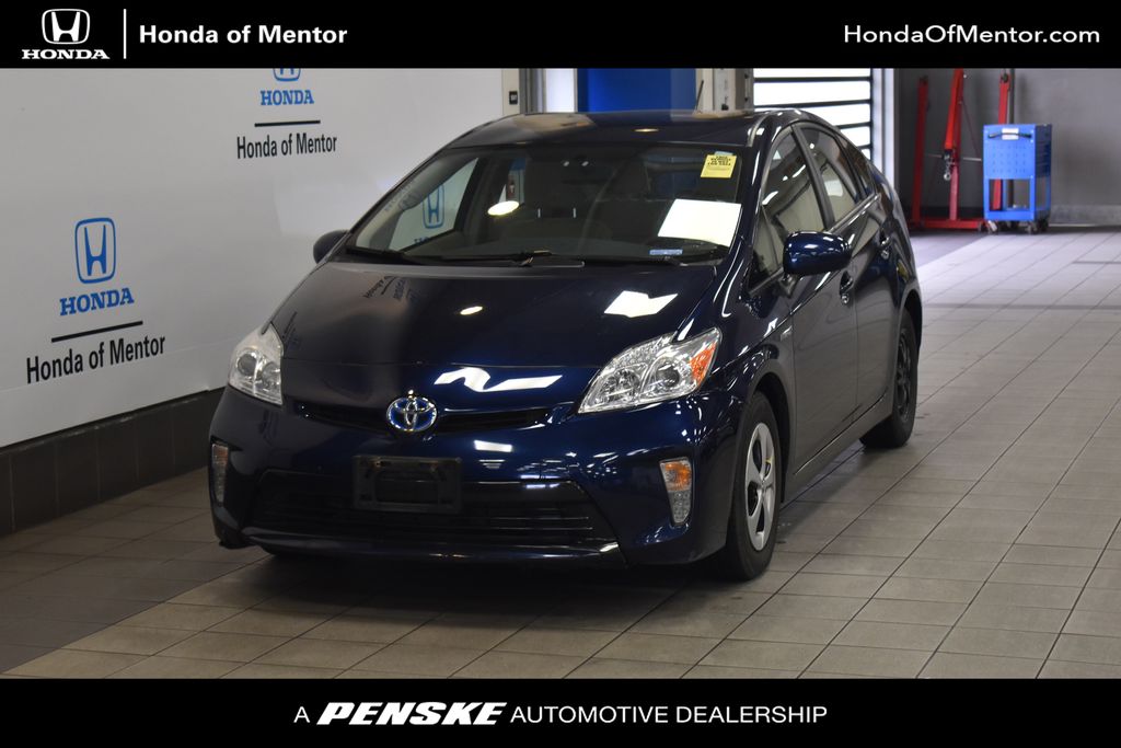 2015 Toyota Prius Three -
                Mentor, OH