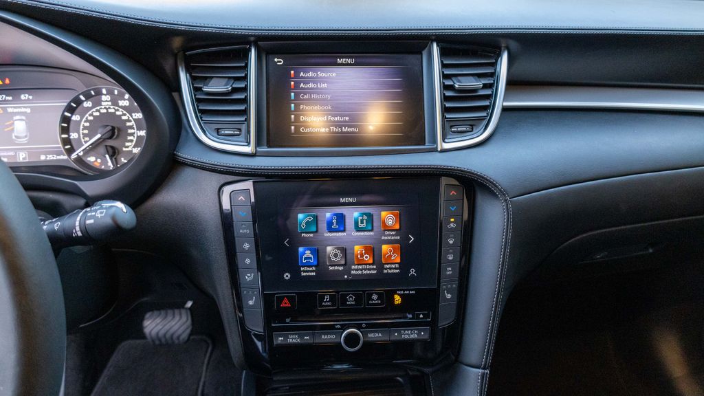 Used 2021 INFINITI QX50 LUXE 4D Sport Utility