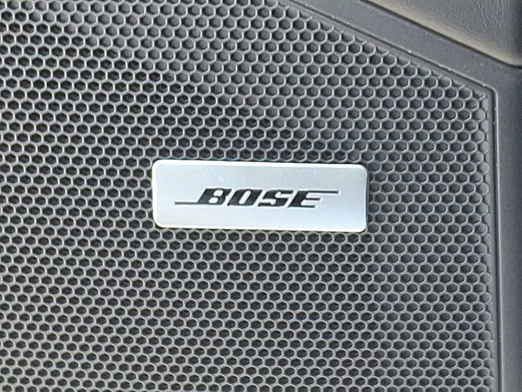 Thumbnail: 2026 Porsche Cayenne - 25