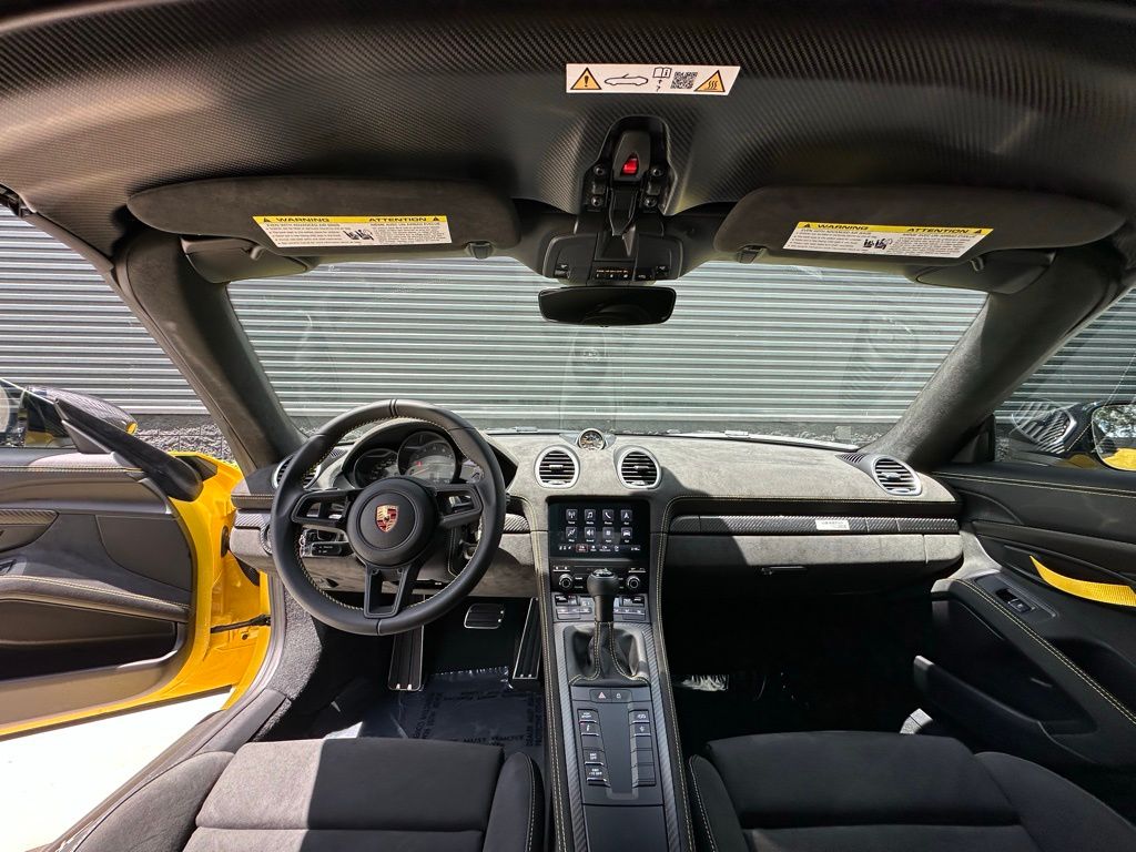 Thumbnail: 2024 Porsche  - 6