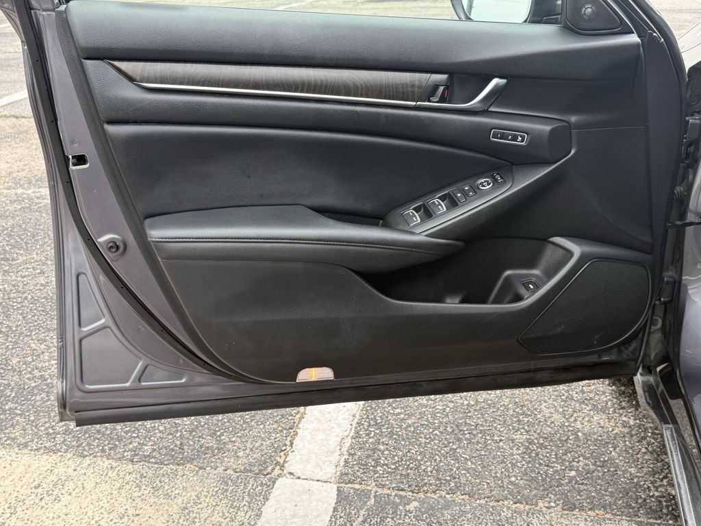 2021 Honda Accord EX - 9