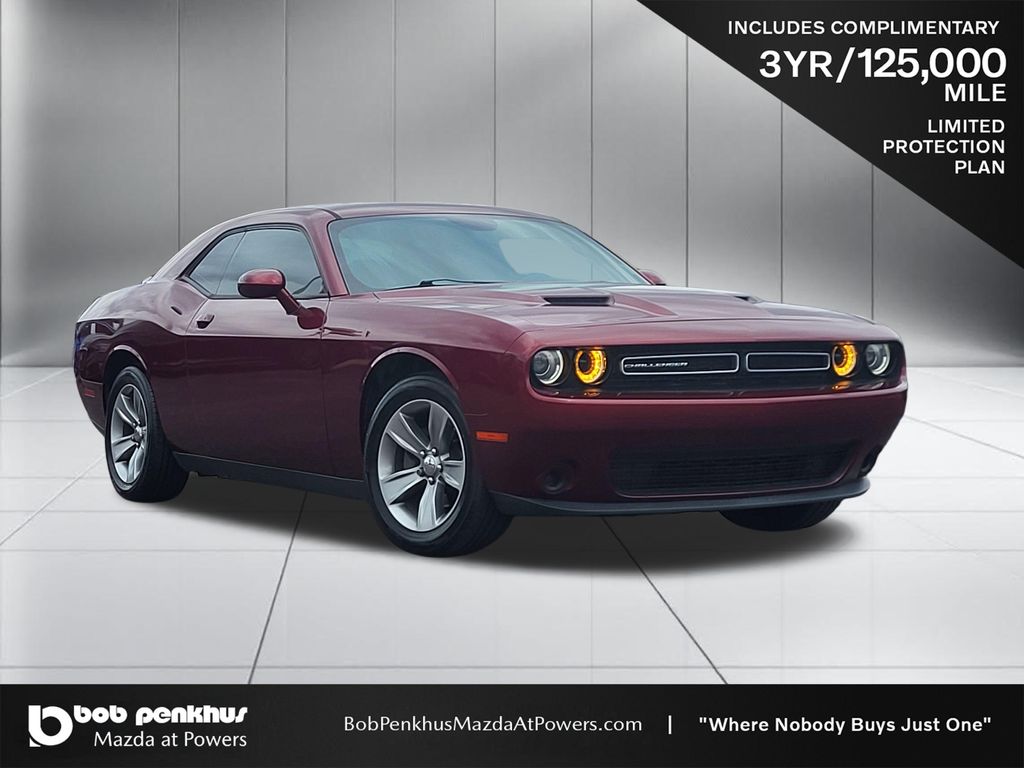 Octane Red Pearlcoat 2020 Dodge Challenger SXT RWD Coupe Rear-Wheel Drive 8-Speed Automatic
