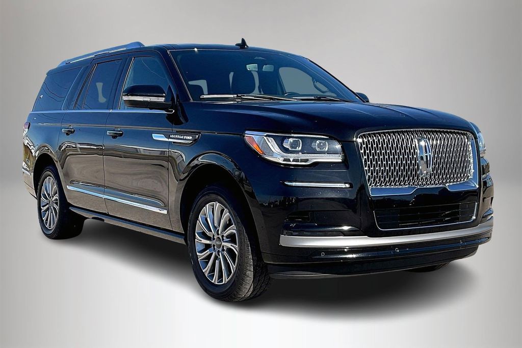 Used 2024 Lincoln Navigator L Premiere 4D Sport Utility