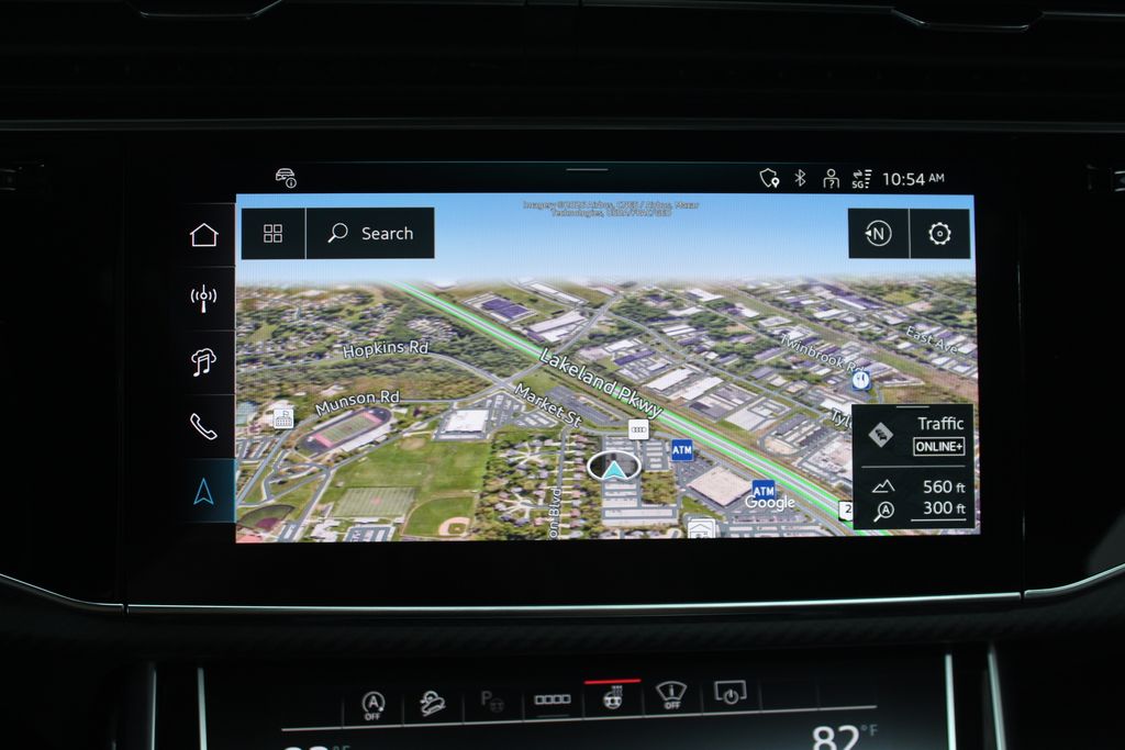 Thumbnail: 2026 Audi RS Q8 - 22