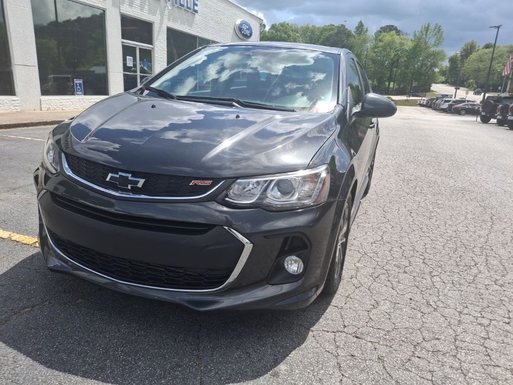 Nightfall Gray Metallic 2018 Chevrolet Sonic LT Hatchback FWD Hatchback Front-Wheel Drive 6-Speed Automatic