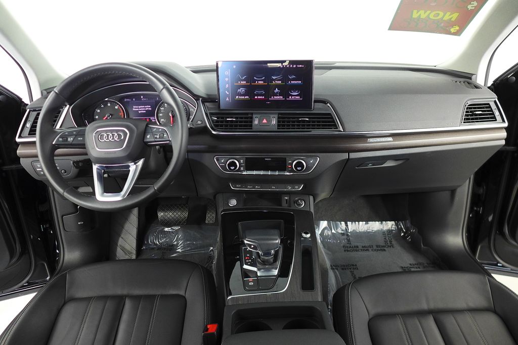 Thumbnail: 2023 Audi Q5 - 24