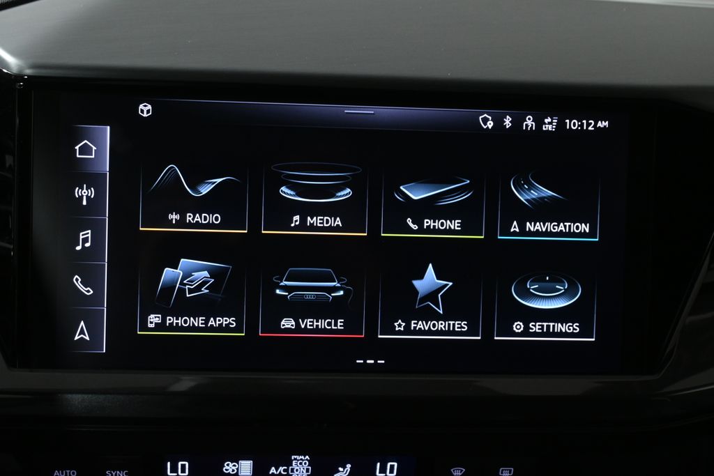 Thumbnail: 2023 Audi Q4 e-tron - 20