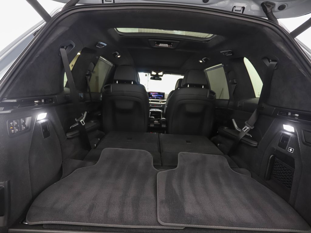 Thumbnail: 2023 BMW X7 - 27