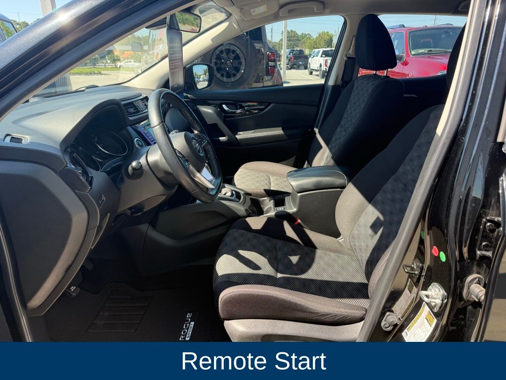 2020 Nissan Rogue Sport SV