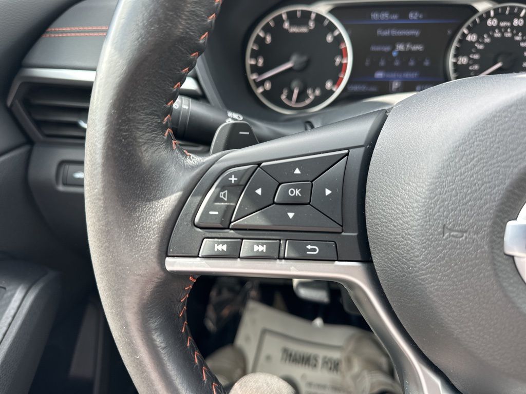 2022 Gun Metallic Nissan Altima 2.5 SR FWD Sedan