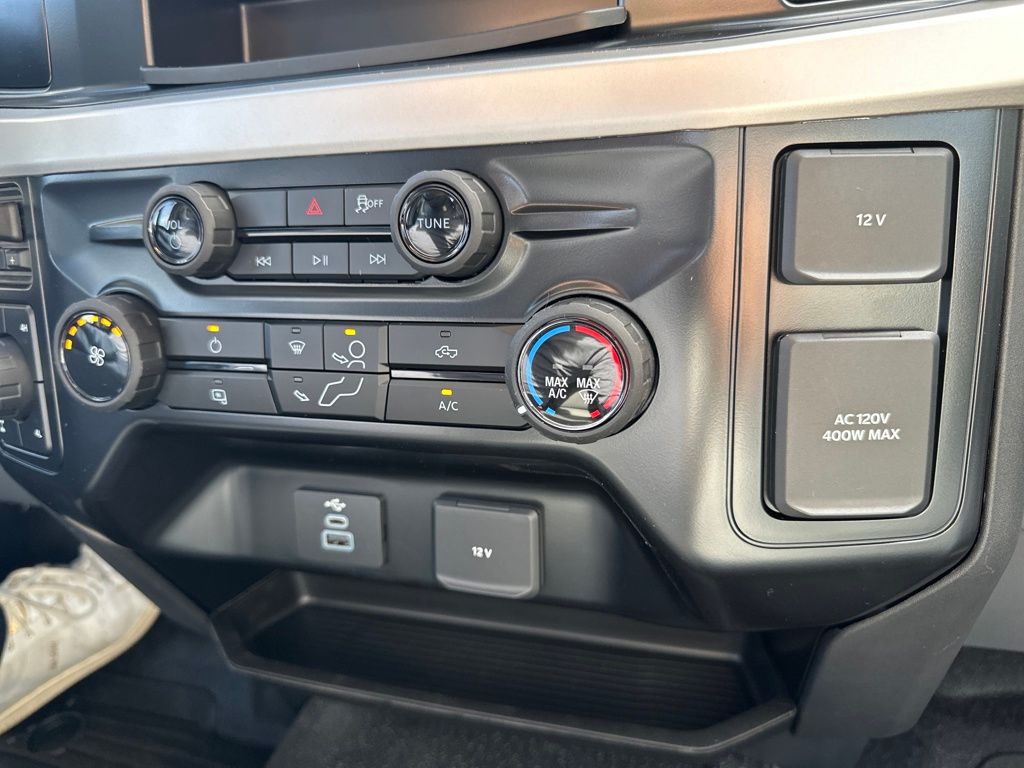 New 2026 Ford Super Duty F-250 Regular Cab 8' Box XL