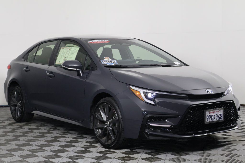 Thumbnail: 2025 Toyota Corolla - 3