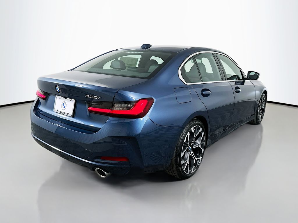 Thumbnail: 2026 BMW 3 Series - 5