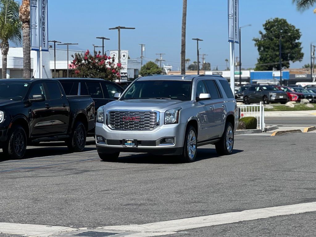 Quicksilver Metallic 2018 GMC Yukon SUV / Crossover Four-Wheel Drive
