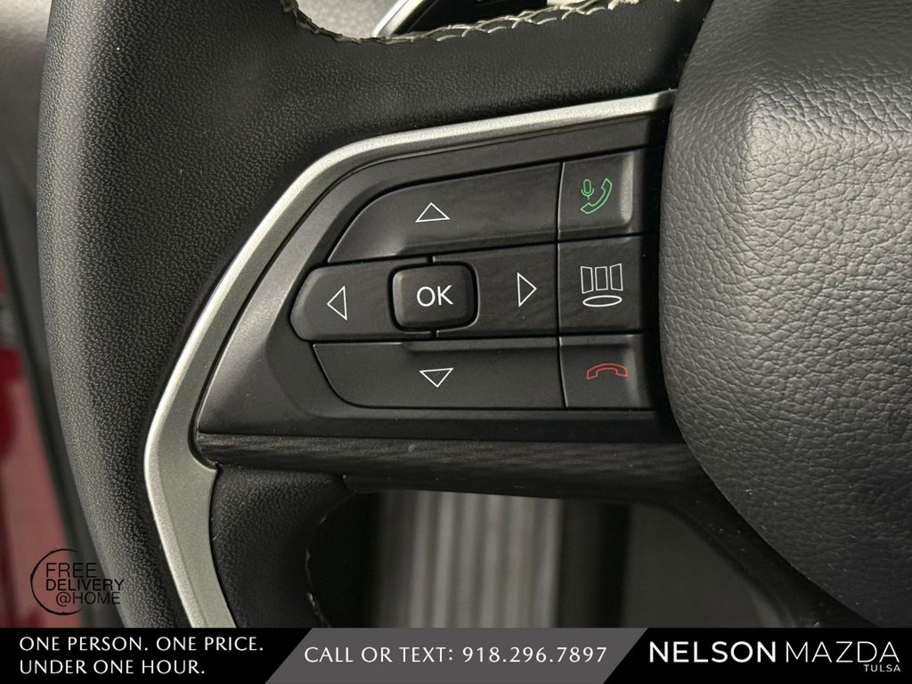 Used 2023 Red Jeep Laredo image 23