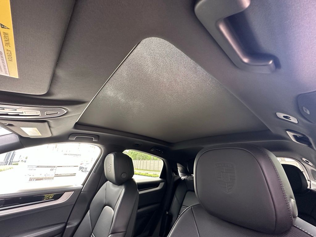 Thumbnail: 2026 Porsche  - 25