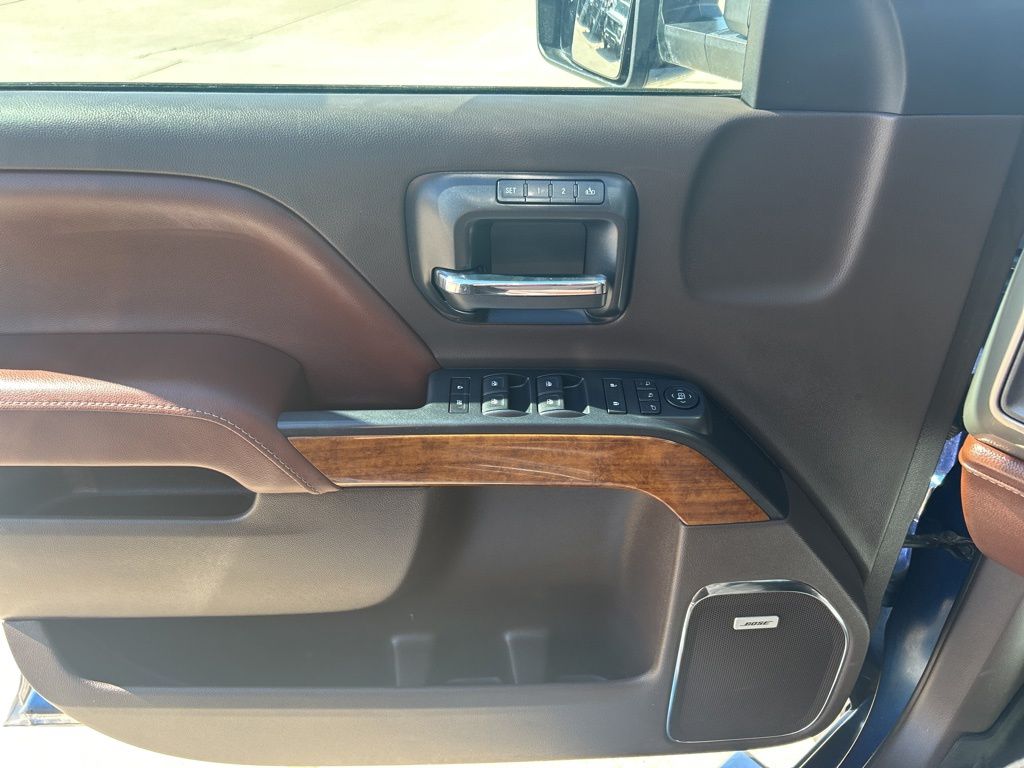 ChevroletSilverado 3500HD21